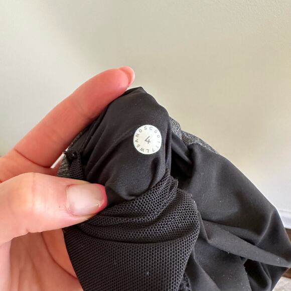 Lululemon On The Fly Drawstring Waist Pants in Heathered Black 4 - Picture 10 of 10